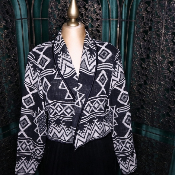 Vintage Western Tapestry Blazer, Crop Aztec by New Identity, XL - Picture 2 of 9